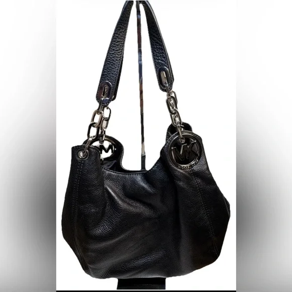 NWOT🔥Michael Kors Fulton Black Pebbled Leather Shoulder Bag, dust bag included. - Picture 2 of 16